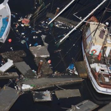 У берегов Индонезии произошло цунами, есть жертвы