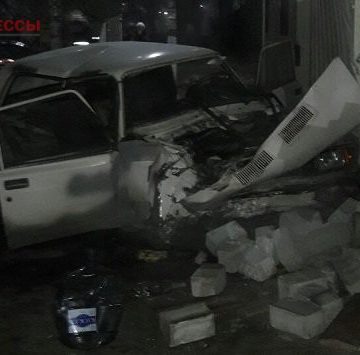 Под Одессой пострадавших в автокатастрофе пришлось деблокировать
