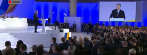 Порошенко заявил о своем выдвижении на второй президентский срок: видео