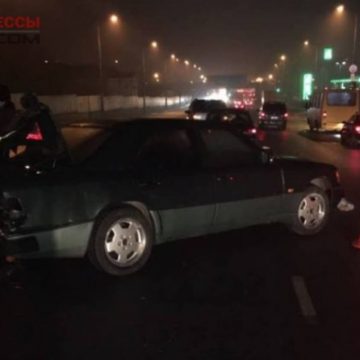 Из-за гололеда на дорогах Одессы произошло свыше сотни аварий