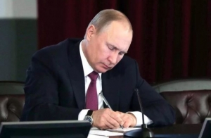 Не только паспорта: Путин готовит еще один подарок «республикам Донбасса» из-за позиции Зеленского – СМИ