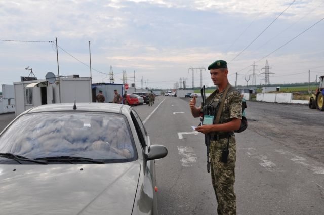 В Украине изменили порядок пересечения линии разграничения на Донбассе