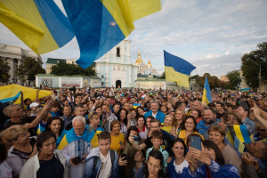 Тысячи украинцев с Порошенко устроили мощный флешмоб в Киеве — яркие кадры