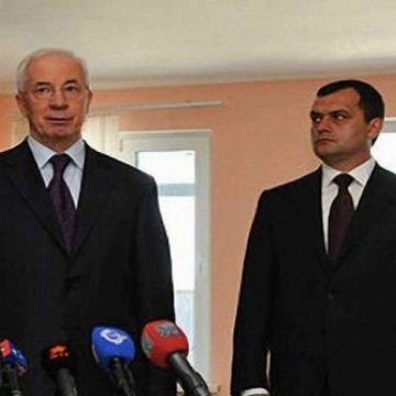 Азаров и Захарченко возглавят «ЛНР» и «ДНР» — в Кремле придумали «большой план» перед выборами